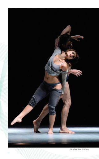Imagem da página da esquerda da publicação Festival ES de Dança 2011