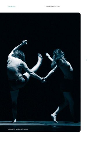 Imagem da página da direita da publicação Festival ES de Dança 2012