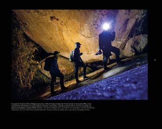 Imagem da página da direita da publicação Últimos Refúgios: Da Pedra Azul ao Forno Grande